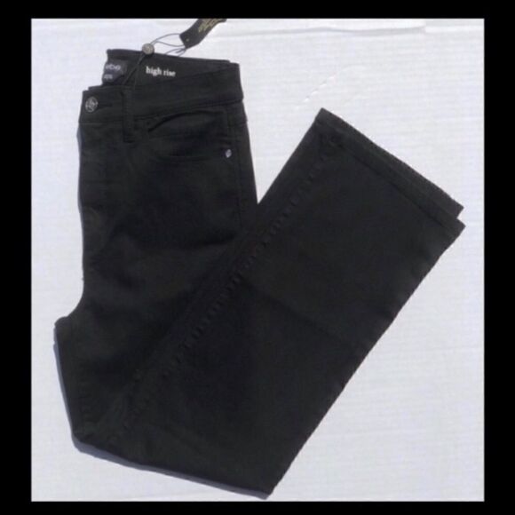 BEBE BLACK CLEAN SUPER HIGH RISE CROP JEAN 27 - Picture 2 of 6